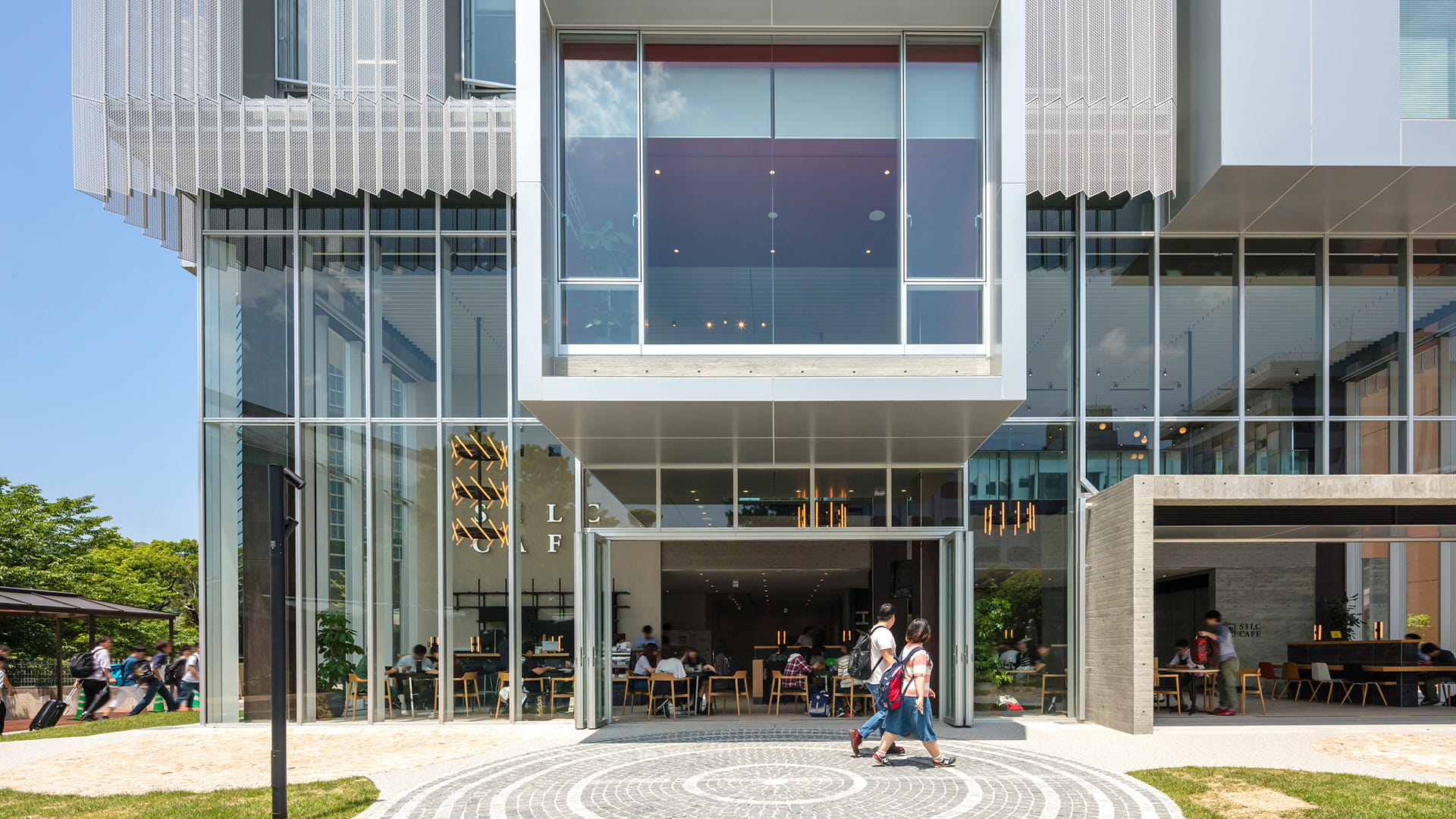 崇 城 大学